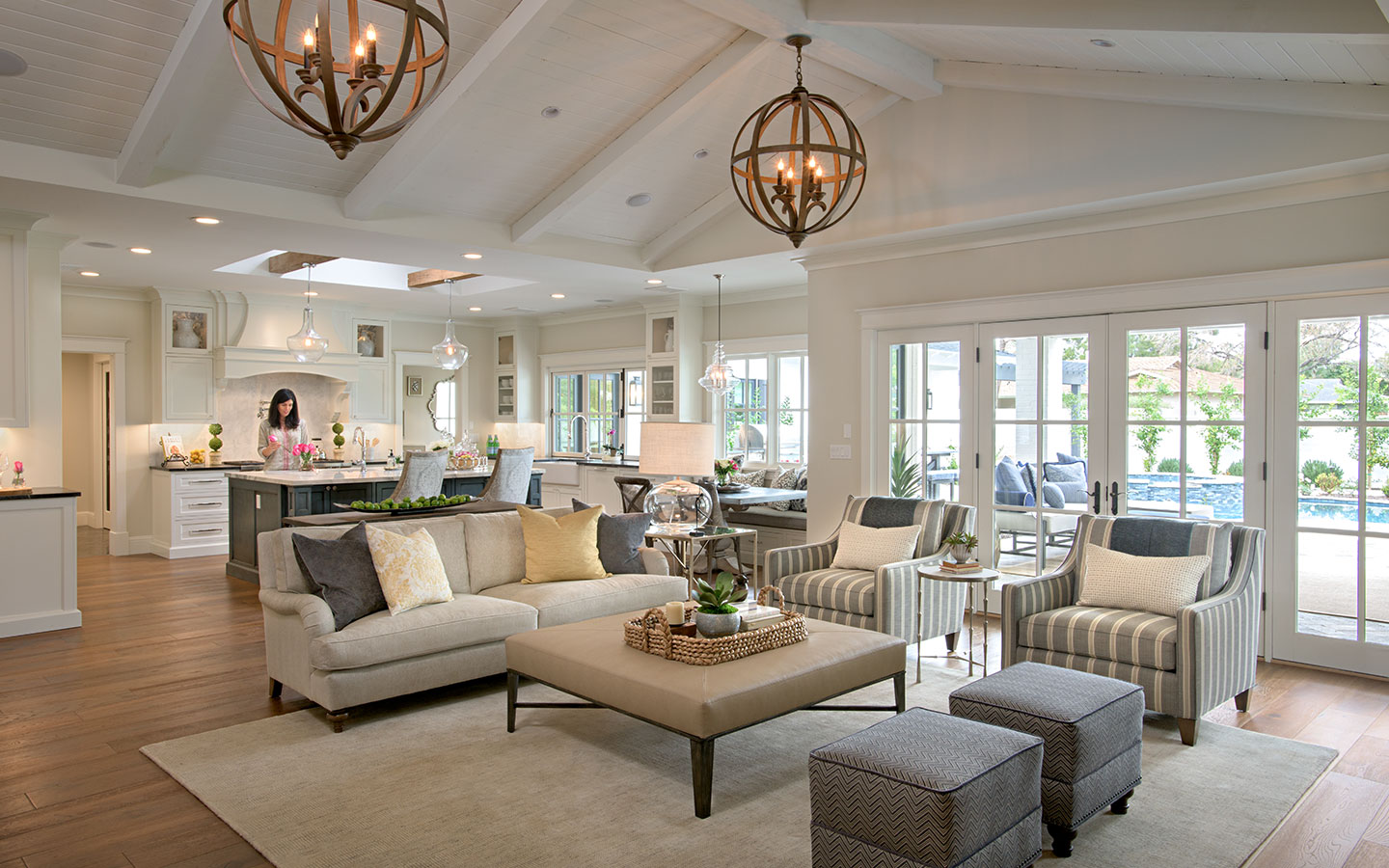 LIVINGROOM-FEATURE-Images