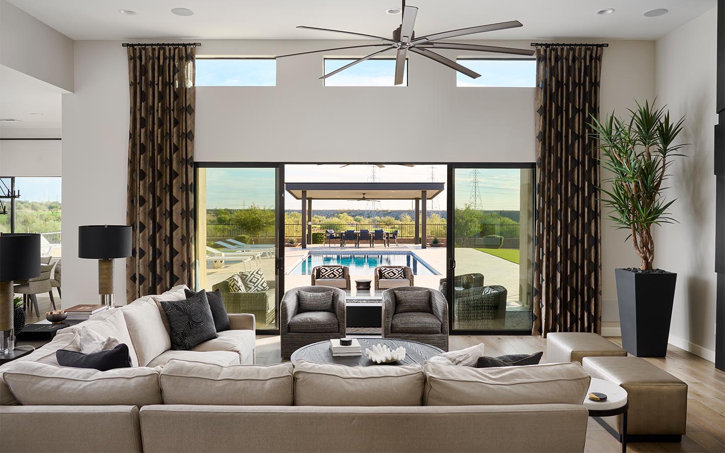 PROJECT-FEATURE-Images_0004_livingroom3-Reed